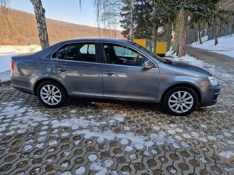 VW Jetta 2.0 TDI 103 KW - 6