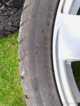 255/35 R19 Zimné. - 6