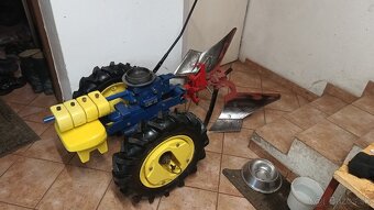 podvozok agzat s pluhom - 6