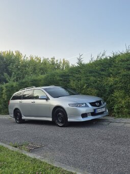 Honda Accord Tourer 2.0 iV-TEC 114kW rok 2004 - 6