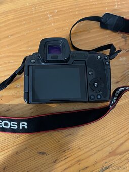 Canon EOS R + Battery grip - 6