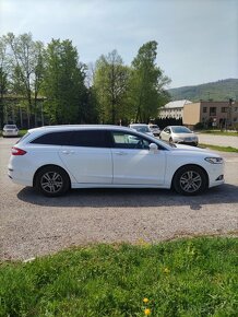 Ford Mondeo Combi 2.0 - 6
