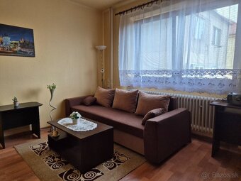 Rodinný dom na predaj v obci Dvory nad Žitavou. - 6