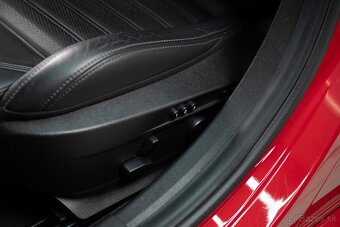 Alfa Romeo Giulia 2.0 206kW, automat, 4x4, 2022, DPH - 6