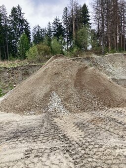 Štrky/kameň Lom ČIERNY BALOG - 6