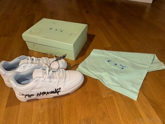 Off white out of office For walking - 6