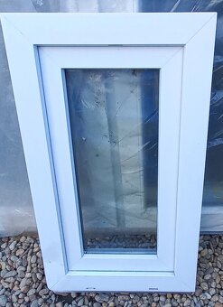Predám okna :99x44 ,,55x84, 49x83,84x56,80x80, balkon 85x230 - 6