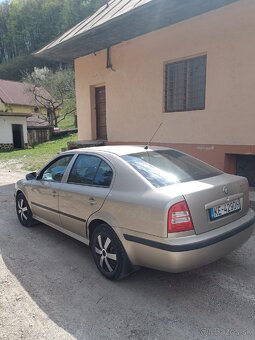 Škoda Octavia 1.6i 74kw - 6