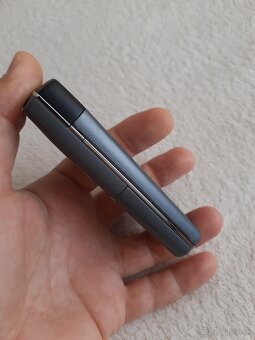 NOKIA 8850 - 6