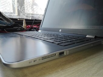 HP. 5-Jadro. 15,6 HD. SSD 256GB. 12 GB DDR4. Nová baterka. - 6