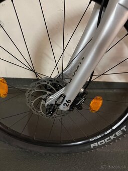 Woom 26 elektrobicykel - 6