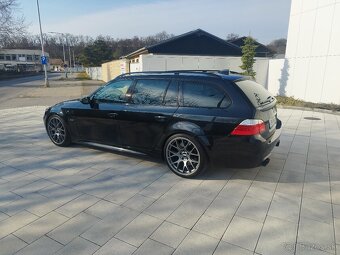 Bmw E61 M5 v10 - 6