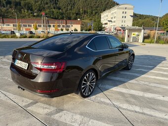 Predám Škoda Superb 3 L&K, DSG 4x4, 2.0 TDI 140KW - 6