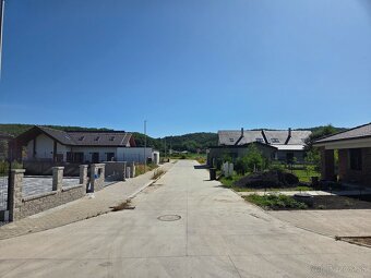 POSLEDNÉ DVA STAVEBNÉ POZEMKY V HRONSEKU OKR. BB 🏡 - 6