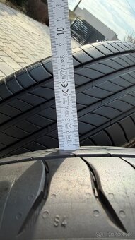 MICHELIN PRIMACY 4 215/65 R17 - 6