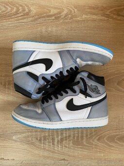 JORDAN 1 RETRO HIGH OG "WHITE UNIVERSITY BLUE BLACK" - 6