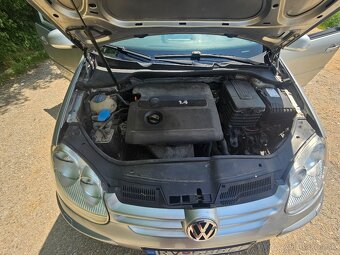 VOLKSWAGEN GOLF 5 1.4 16V 55kw - 6