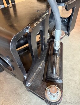 PREDAM KVALITNE Hydraulicke riadenie na TZ4K14 , MT8 132.2 - 6