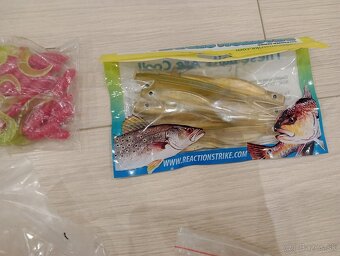 mikina BANK BOUND -nova, rybarske veci.,blinkre,nastrahy... - 6