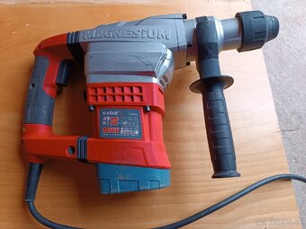 Vrtacie a buracie kladivo - 6