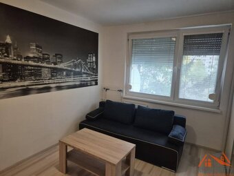 Na prenájom zariadená garsónka Komárno - 6