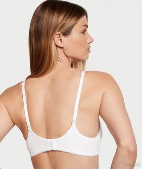 Victoria’s Secret bezkosticova podprsenka 80D - 6