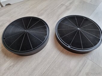 novy digestor IKEA BEJUBLAD, povodna cena €479 - 6
