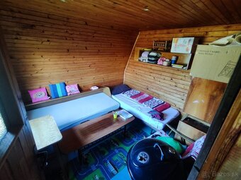 Záhrada s chatkou v pokojnom prostredí - 6