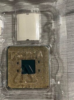 AMD Ryzen 5 5600X - 6