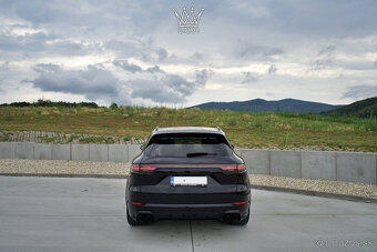 Porsche Cayenne GTS 4.0 V8 Black Edition DPH - 6