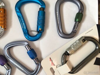 Karabíny karabínky 3 x triple-lock, 2 x screw-lock, nové - 6