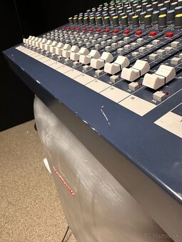 Predám 24 kanálový analógový mix - 6