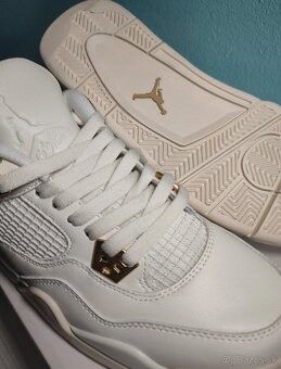 Air Jordan 4 Metallic Gold - 6