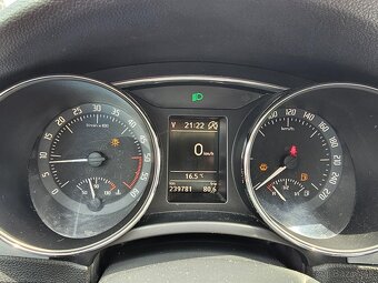 ŠKODA SUPERB COMBI 2.0 TDI 125KW ELEGANCE 2015 - 6