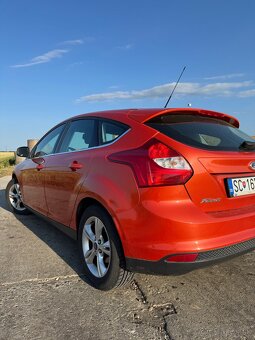 Ford Focus 1.6 benzín - 6