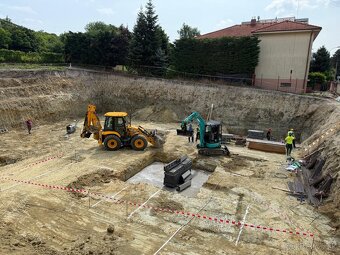 bager JCB 4CX, zemné výkopové a búracie práce, prípojky - 6