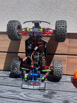 Arrma notorious 6s - 6
