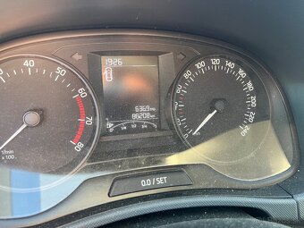 Škoda fabia 1.0mpi 2016 - 6