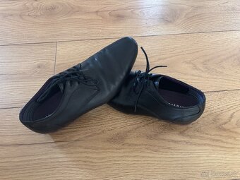 Oblek JUSTIN PAUKIN + 2 páry topánok + kravaty - 6