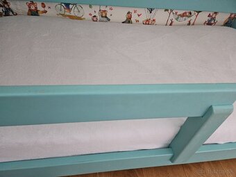 Krásna domčeková posteľ - 6