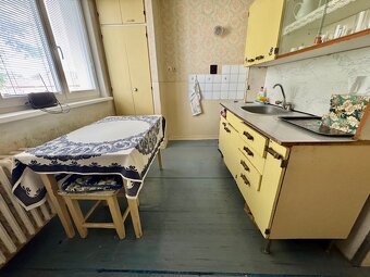 Na predaj 2 izbový byt v centre Šurian aj s garážou - 6