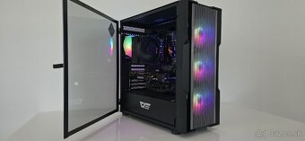Ryzen 5 7600X, DDR5 16GB Ram, NVME 1TB, RX 6700XT 12GB - 6