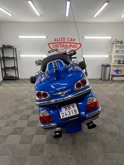 Honda Goldwing 1800 - 6