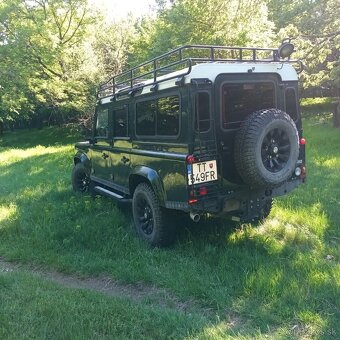 Land Rover Defender - 6