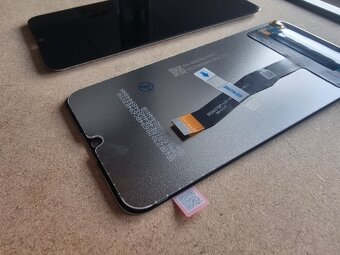 Predám úplne nový display na Huawei - rôzne modely - 6