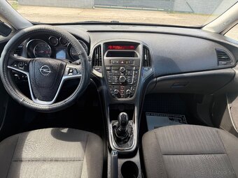 Opel Astra J 1.4 74 kW 2010 - 6