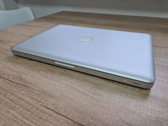 MacBook Pro (13-inch, 2009) /Core 2 Duo/4GB RAM/256GB SSD - 6
