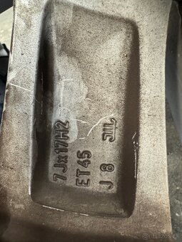 Škoda Karoq R17 3ks - 6