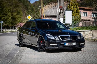 Mercedes E 63 AMG Performance, Krásny stav, Pano, Distronic - 6