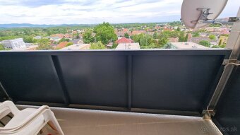 Priestranný 3izb. byt v centre Želiezoviec - 6
